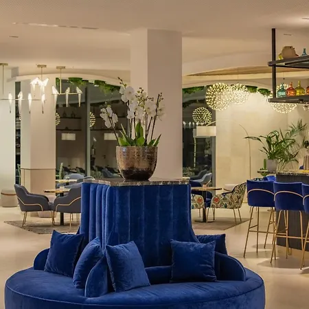 Golden Tulip Lyon Ouest Techlid & Limonest
