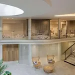 Golden Tulip Lyon Ouest Techlid & 4*