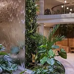 Hotel Golden Tulip Lyon Ouest Techlid &