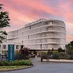 Golden Tulip Lyon Ouest Techlid & Hotel