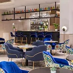 Hotel Golden Tulip Lyon Ouest Techlid & 4*
