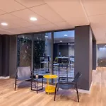 Golden Tulip Lyon Ouest Techlid & Hotel Limonest