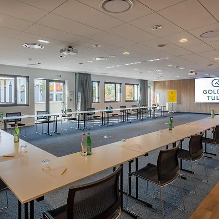 Golden Tulip Lyon Ouest Techlid & Hotel Limonest