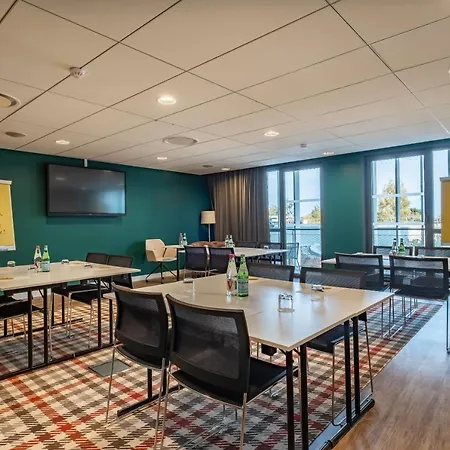 Hotel Golden Tulip Lyon Ouest Techlid &