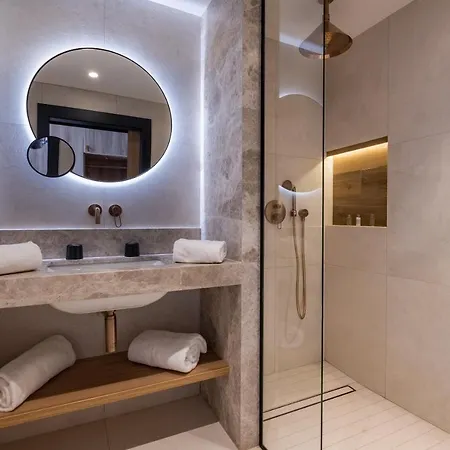 Golden Tulip Lyon Ouest Techlid &
