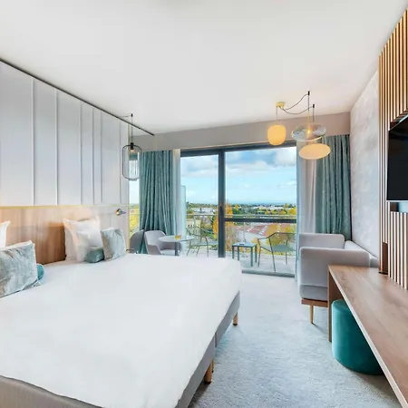 Hotel Golden Tulip Lyon Ouest Techlid & Limonest
