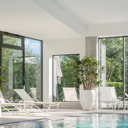 Golden Tulip Lyon Ouest Techlid & Hotel