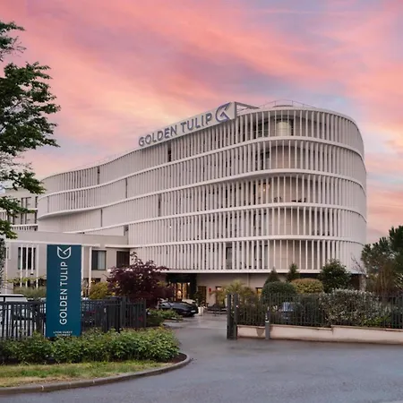 Golden Tulip Lyon Ouest Techlid & Hotel