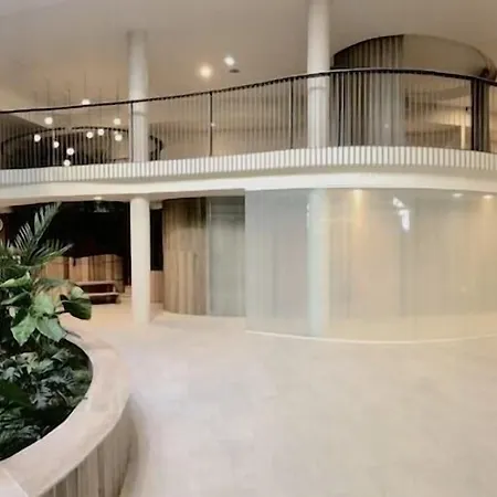 Golden Tulip Lyon Ouest Techlid & Hotel