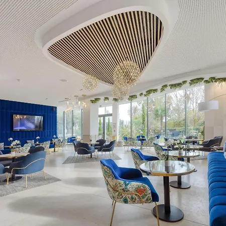 Hotel Golden Tulip Lyon Ouest Techlid &