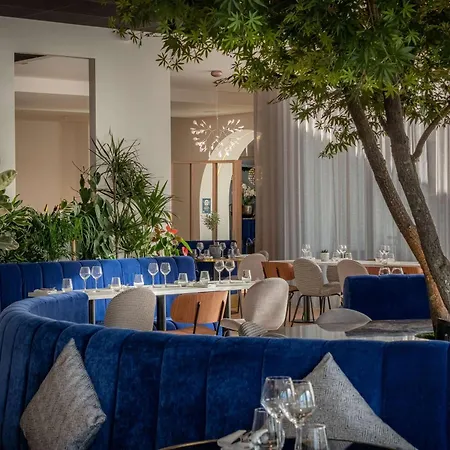 Hotel Golden Tulip Lyon Ouest Techlid & Limonest