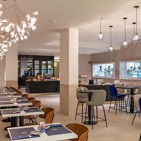 Golden Tulip Lyon Ouest Techlid & Limonest