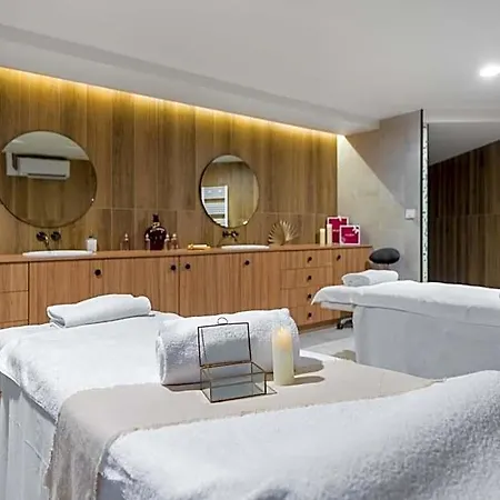 Golden Tulip Lyon Ouest Techlid &