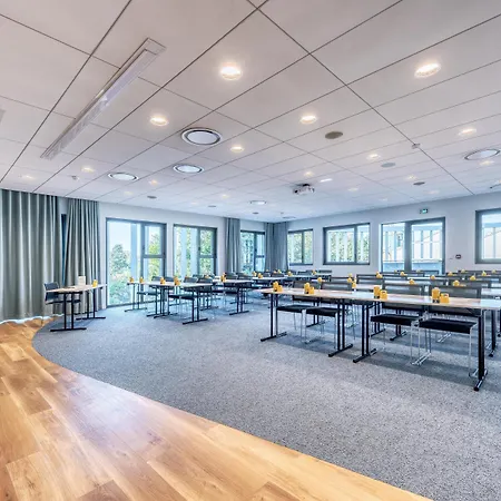 Hotel Golden Tulip Lyon Ouest Techlid &